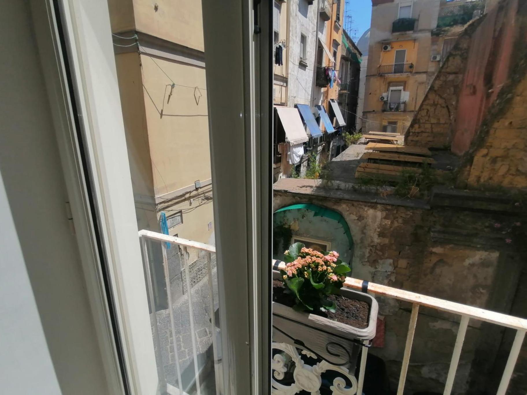 Il Vicoletto Sul Castello Daire Napoli Dış mekan fotoğraf